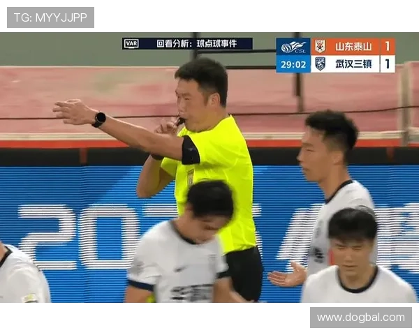 中超射手榜风云卡迪斯12球领跑奥斯卡克雷桑紧追张玉宁跻身前十引关注 中超射手榜风云卡迪斯12球领跑奥斯卡克雷桑紧追张玉宁跻身前十引关注